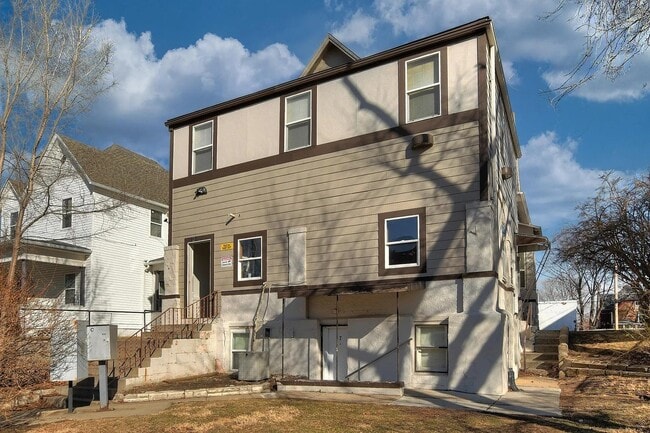 Floorplan - 1305 S 32nd Street
