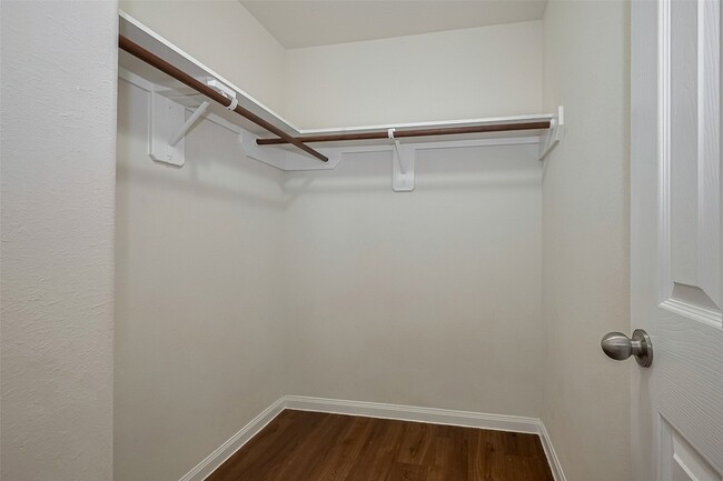 Building Photo - 6026 Stockholm Ct