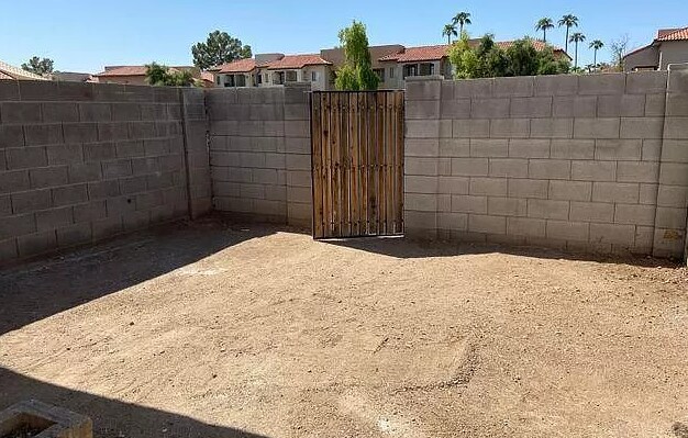 Building Photo - 6108 W Townley Ave