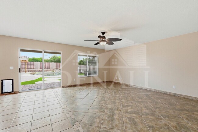 Building Photo - 11319 W Madisen Ellise Dr