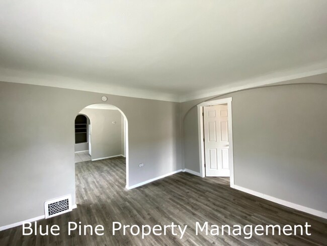 Building Photo - 1136 S 2nd Ave