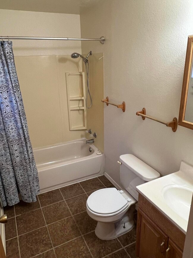 Building Photo - 8902 Aztec Rd NE