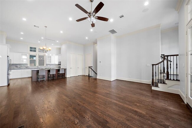 Building Photo - 3921 Gramercy St