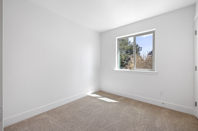 Building Photo - 1163 S Underwood St