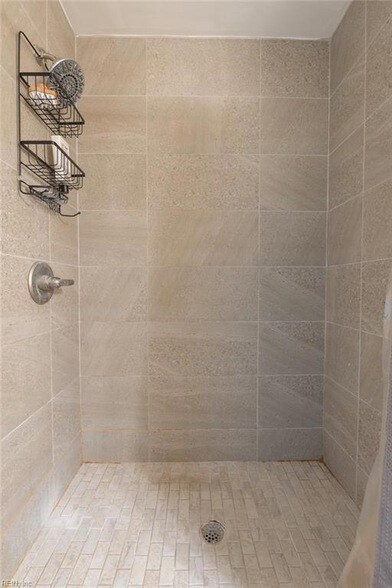 Building Photo - 3528 Chester St