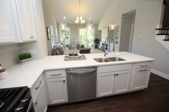 Building Photo - 10752 Clock Tower Dr