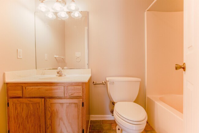 Building Photo - 112 Dusty Trail Ln