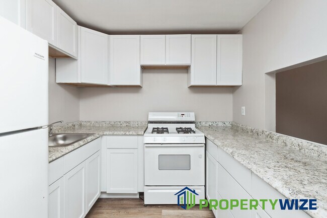 Building Photo - 517 Mosher St