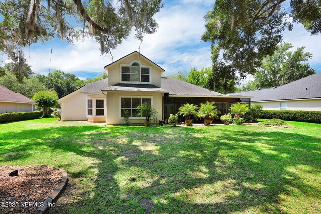 Building Photo - 526 Oakmont Dr