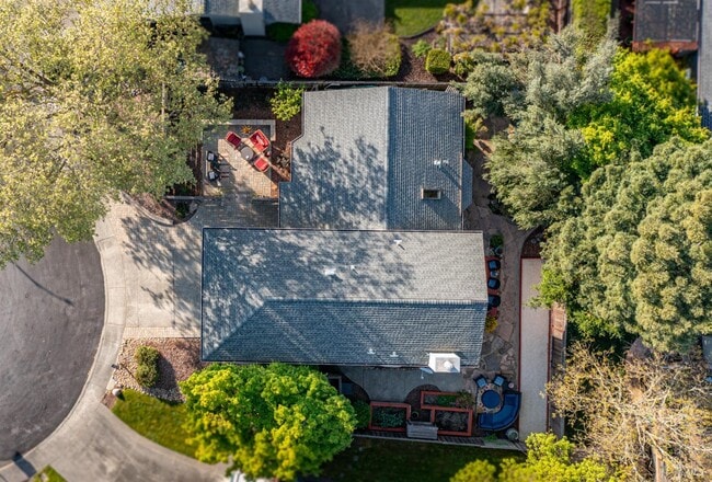 Building Photo - 5270 Arnica Way