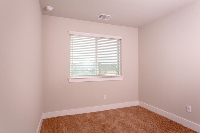 Building Photo - 4720 Portillo Way