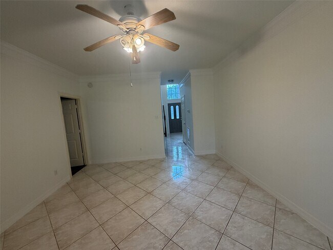 Building Photo - 4163 Surreydon Dr