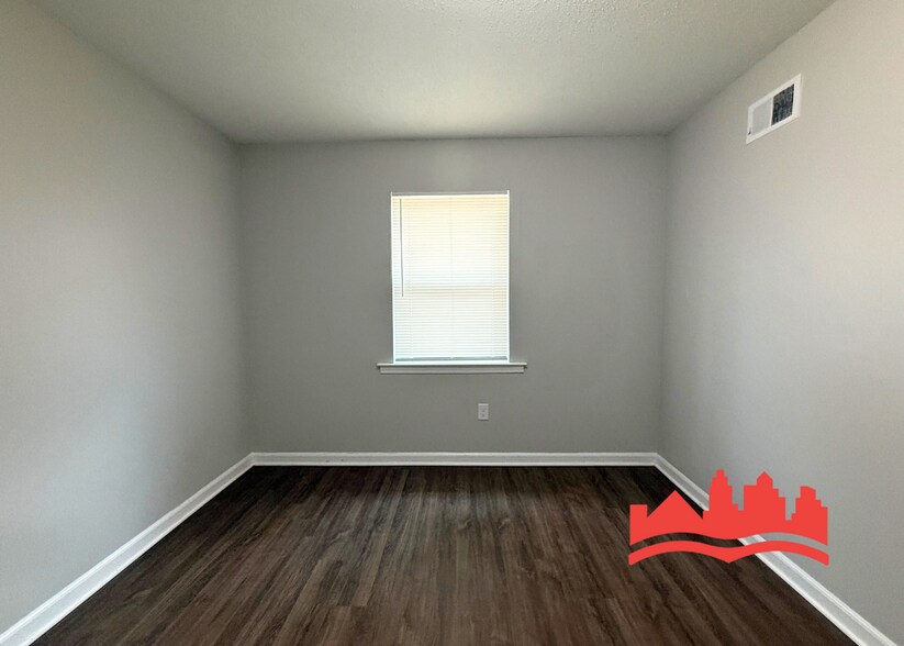 Building Photo - 4393 Cottonwood Rd