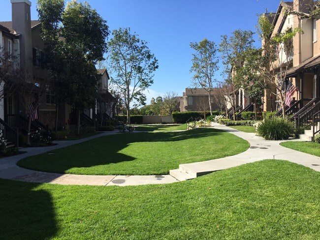 Building Photo - 45 Tulare Dr