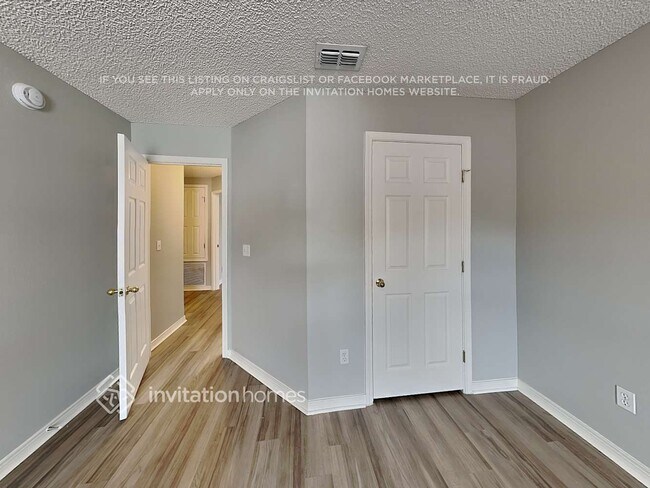 Building Photo - 5487 Marsala Ln