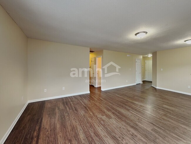 Building Photo - 6652 Decatur Commons