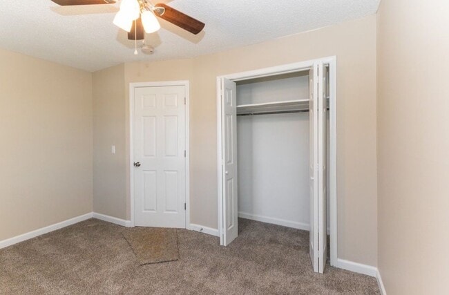 Building Photo - 816 Garrettsburg Rd