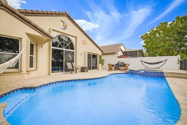 Building Photo - 18965 Adagio Dr