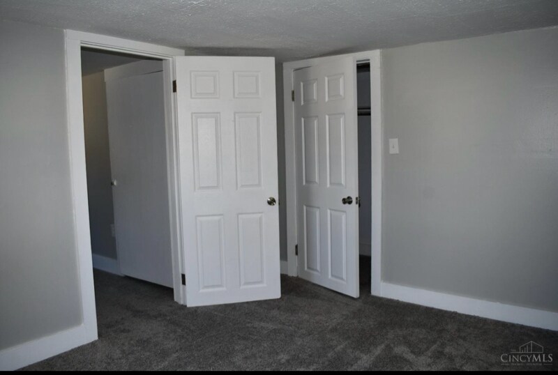 Building Photo - 150 E North St