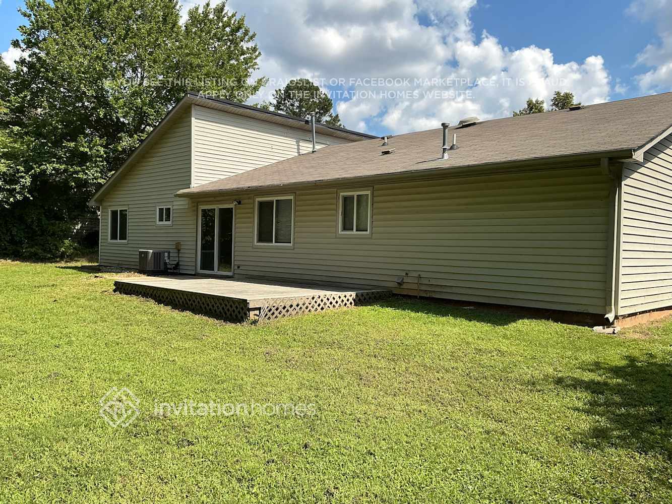 Building Photo - 2463 Mistletoe Ln SW