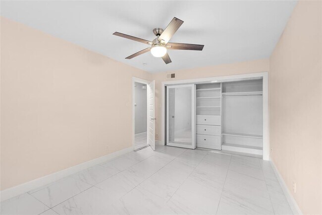 Building Photo - 5322 Rutherglenn Dr