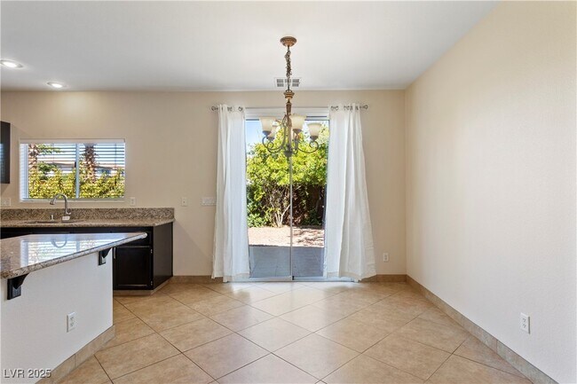 Building Photo - 10552 Calico Pines Ave