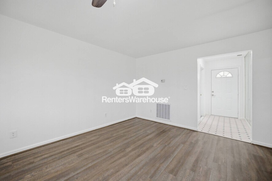 Building Photo - 3009 Knight Rd