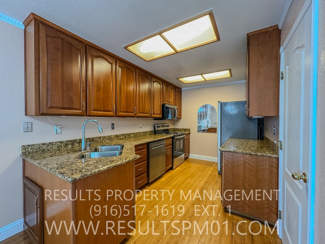 Building Photo - Nicely upgraded Rocklin Home