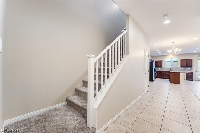 Building Photo - 121 Pictor Ave