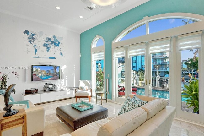 Building Photo - 3942 NE 171 St