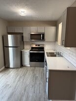 Building Photo - 7806 Barkwood Dr