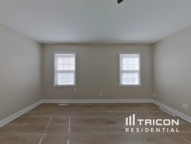Building Photo - 8434 Barncliff Rd