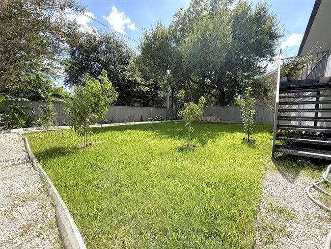 Building Photo - 4043 Tartan Ln