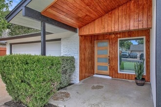 Building Photo - 1408 Fairfield Dr