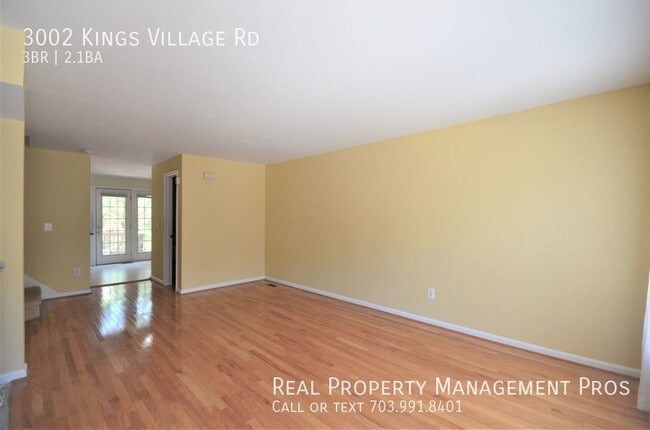 Building Photo - 3002 Kings Village Rd