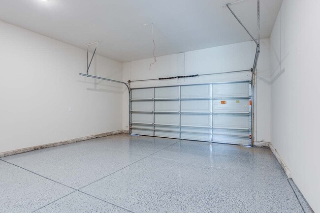 Building Photo - 3554 N Tyler Ct