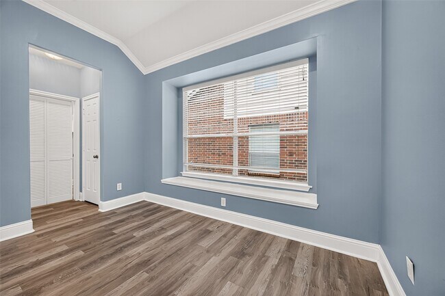 Building Photo - 14531 Chestnut Falls Dr