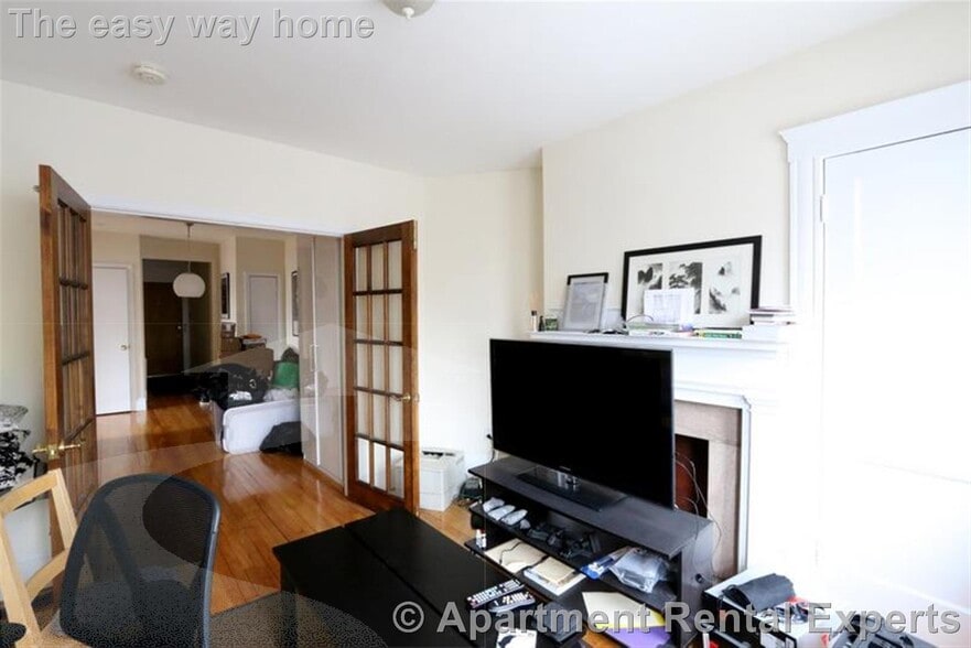 Building Photo - 331 Harvard St