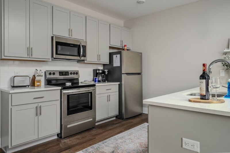 Building Photo - 65 S Washington Ave