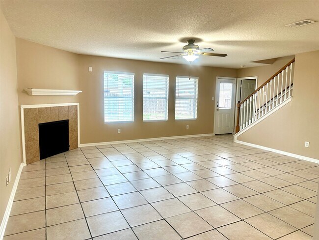 Building Photo - 19618 Lighthouse Scene Ln