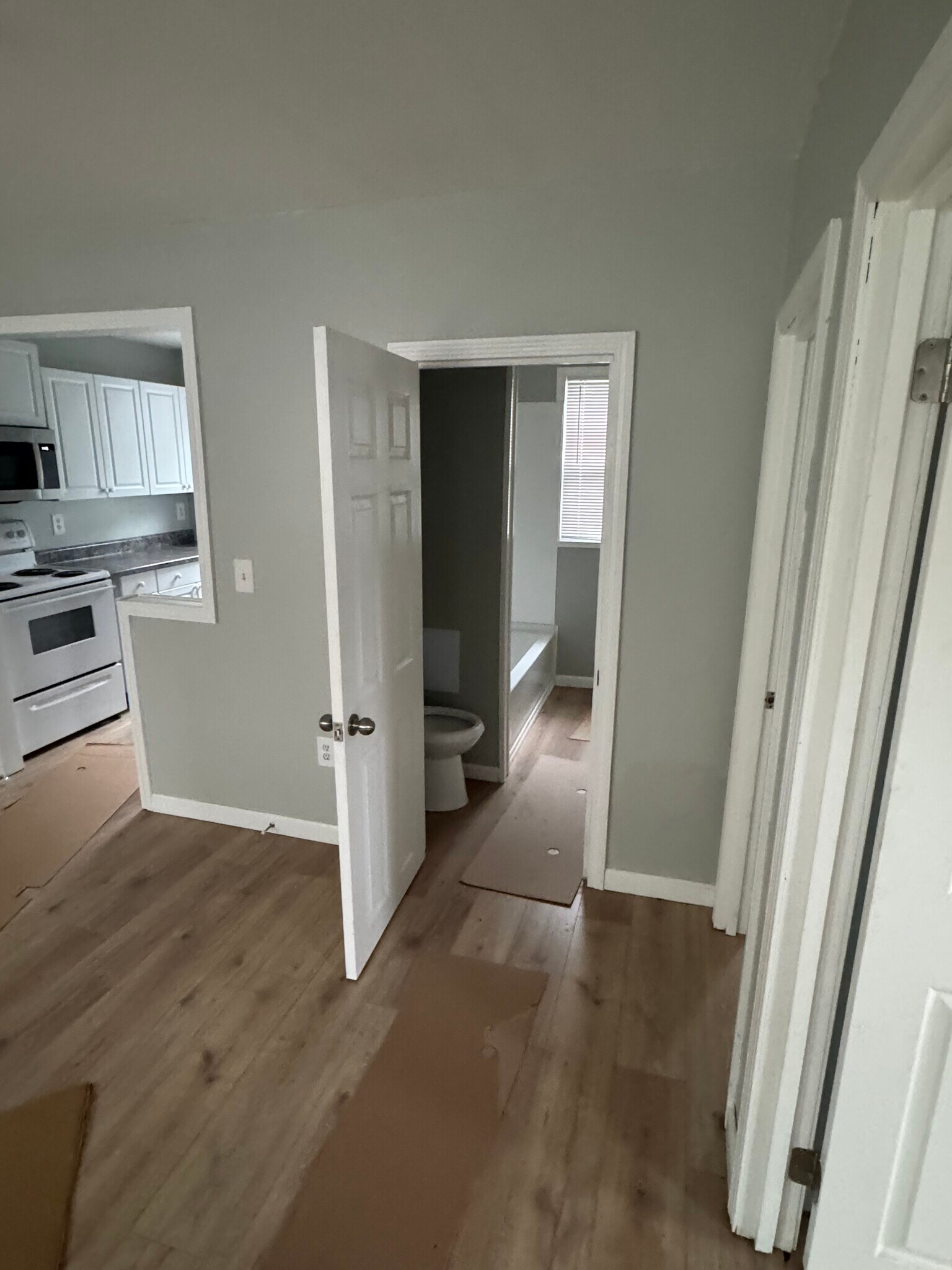 Building Photo - 111 Ennell St