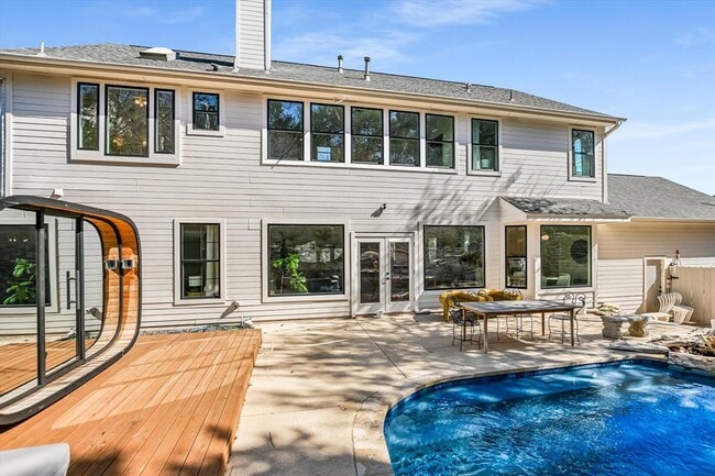 Building Photo - 6300 Bon Terra Dr