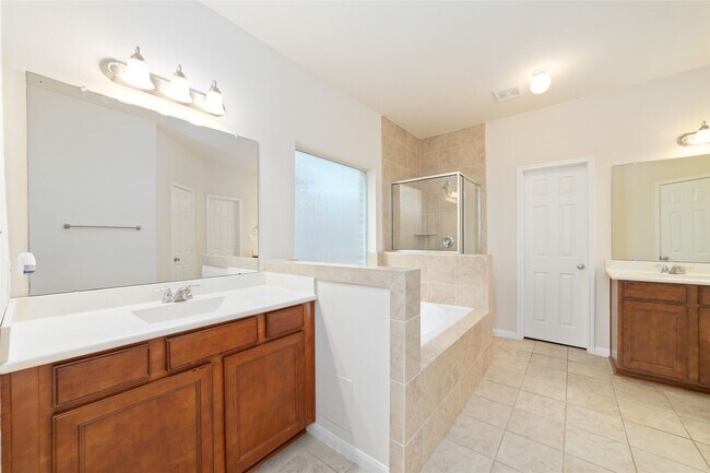 Building Photo - 8919 Inglebrook Ln