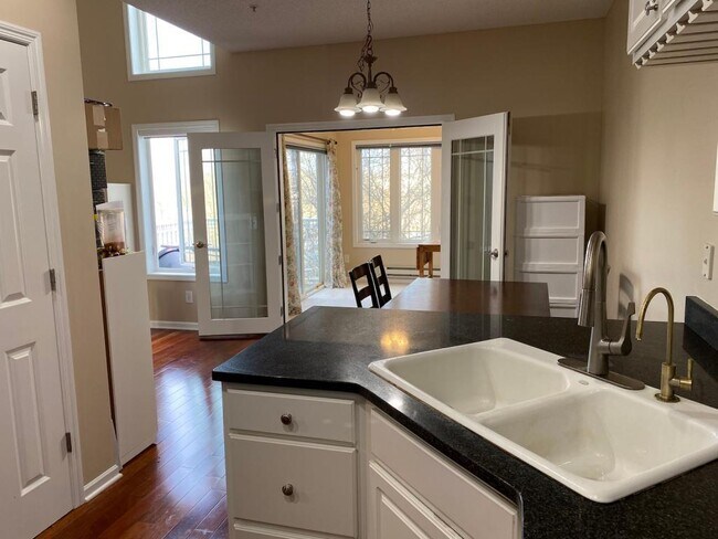 Building Photo - 5030 Archer Ln N