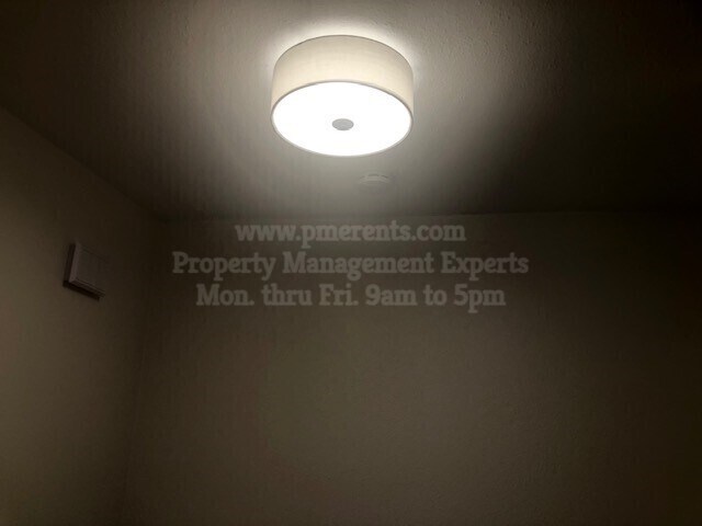 Building Photo - 1235 Pinetree Dr