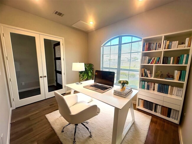 Building Photo - 1507 Delta Creek Dr