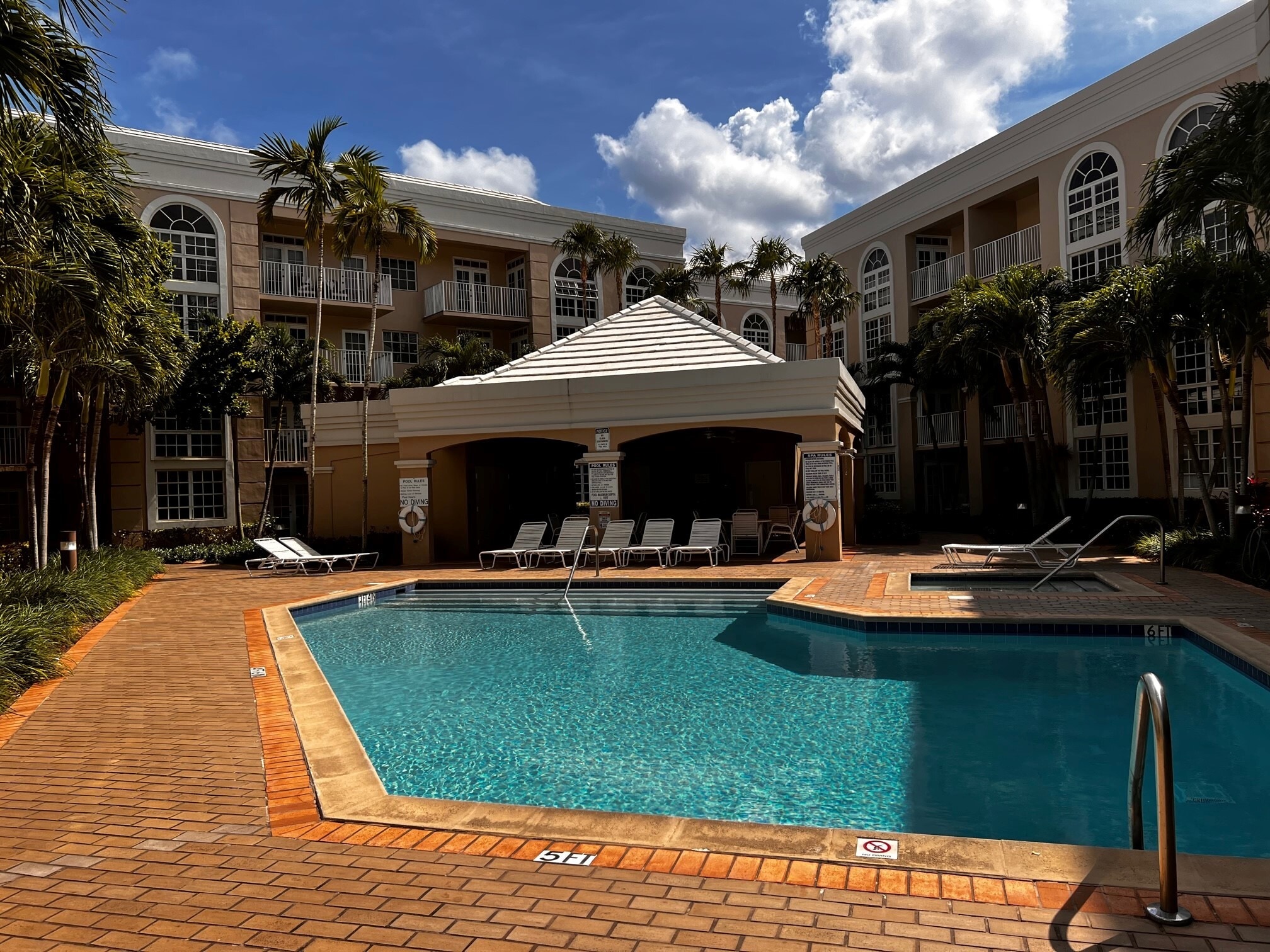 Building Photo - 1280 S Alhambra Cir