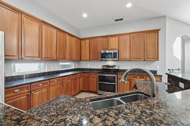 Building Photo - 1440 S Burgandy Trail