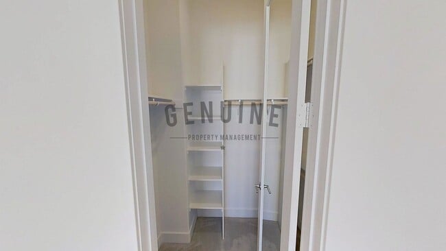 Building Photo - Spacious 4Bd 4Ba Tri-Level Home in Luna Park Community in Irvine