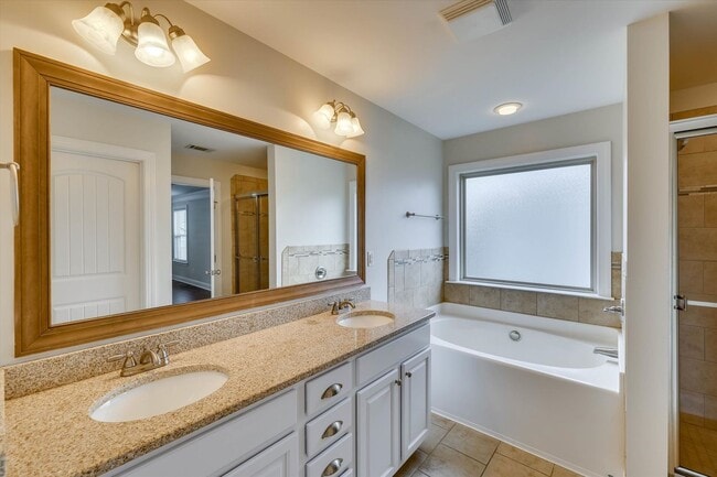 Building Photo - 226 Sandleton Way